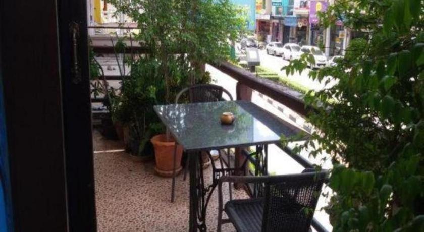 Sritrang Hotel Luaran gambar